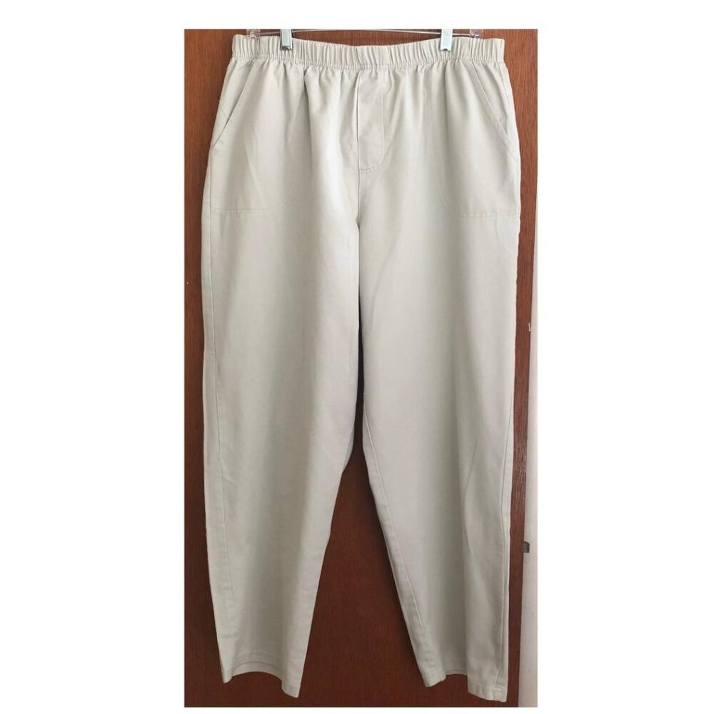 White Stag Average, Women’s Plus Size 18, Khaki pants, Color: Cream/Tan/Sand